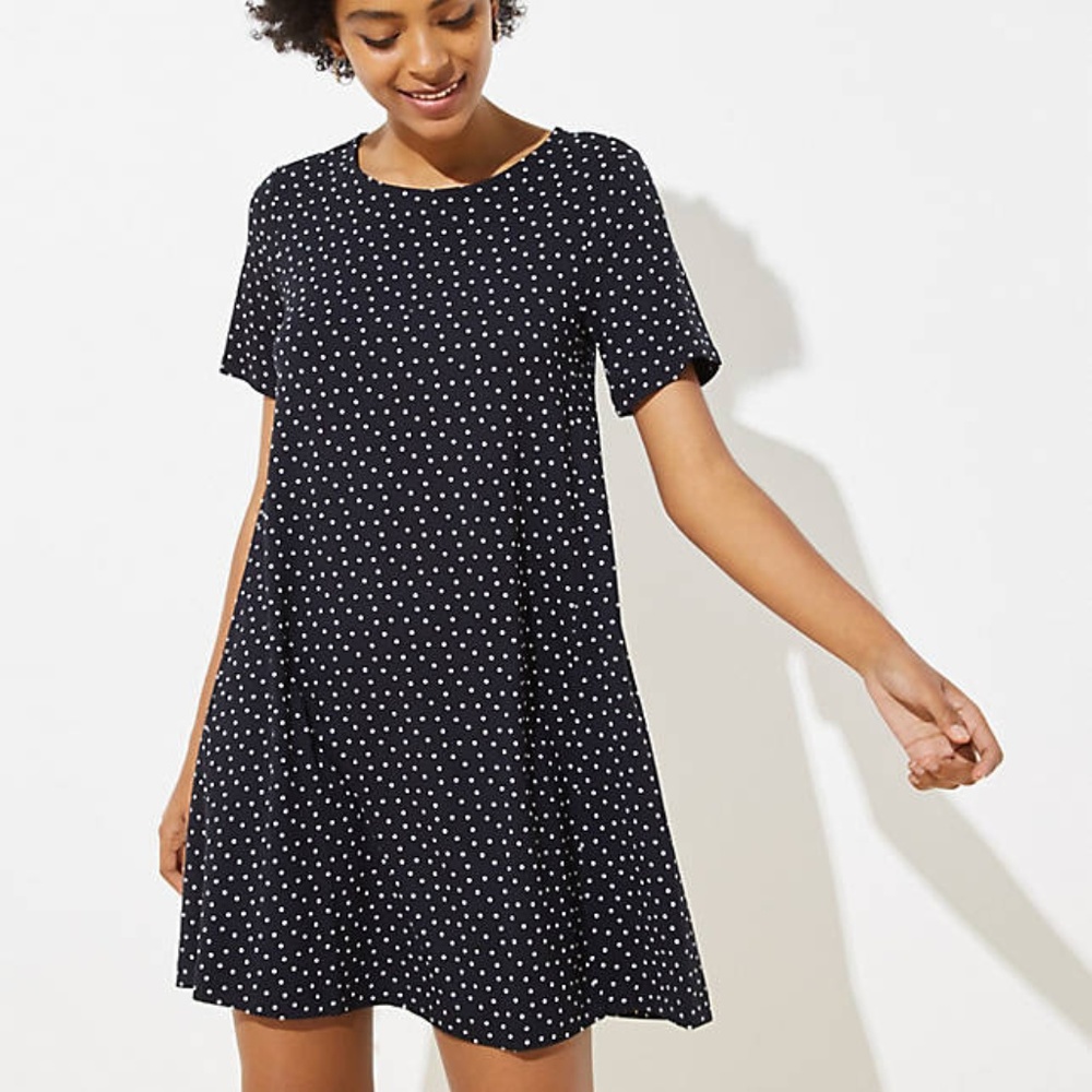 LOFT DOTTED SHORT SLEEVE SWING DRESS